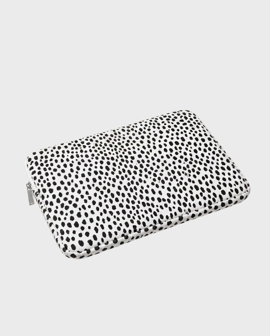 Mira – White Spotted – iPad & Tablet Sleeve