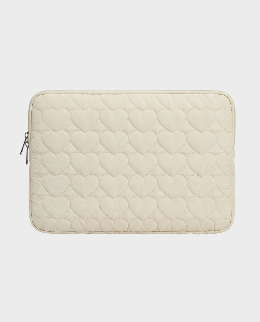 Alba – Cream Hearts – iPad & Tablet Sleeve