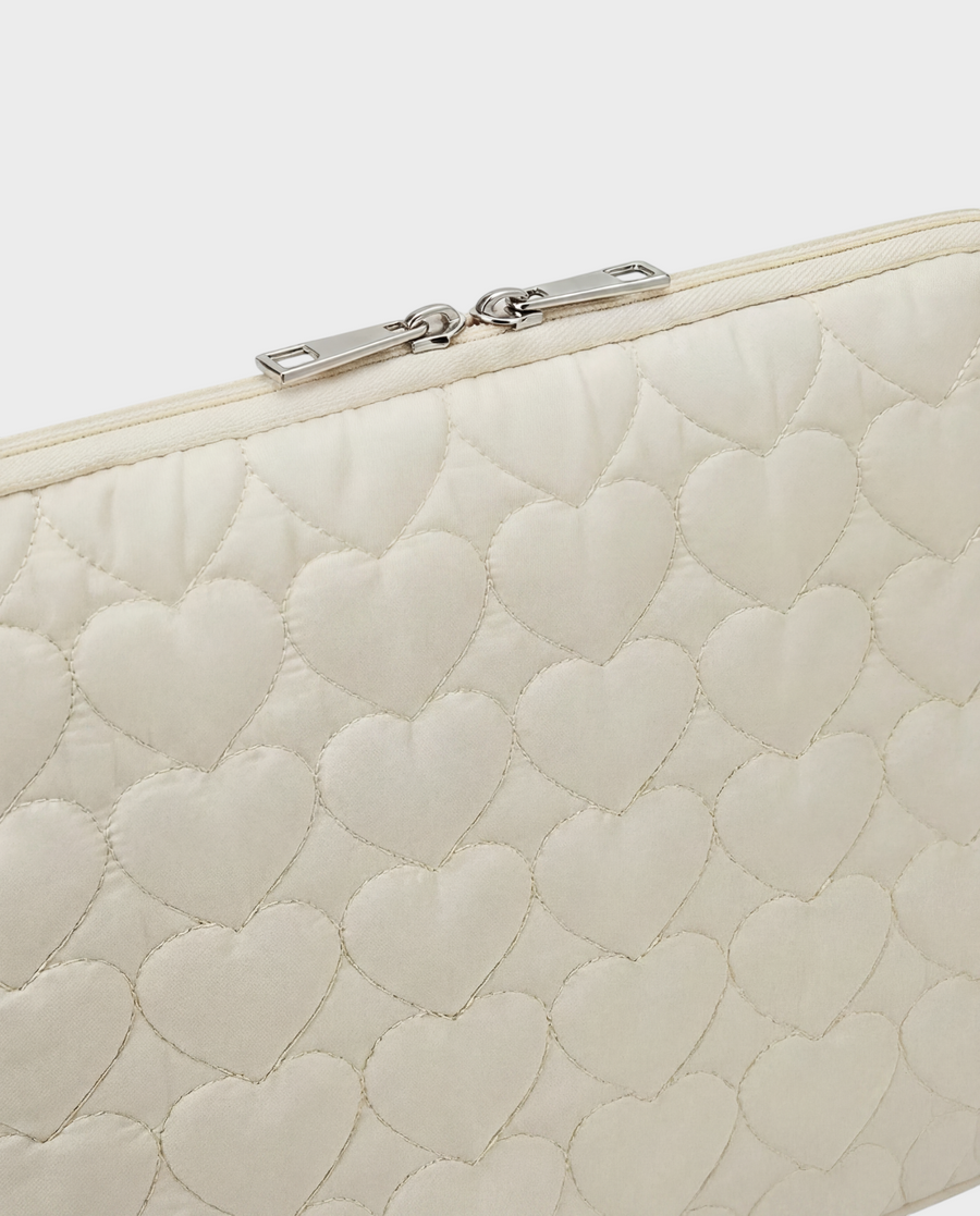 Alba – Cream Hearts – iPad & Tablet Sleeve