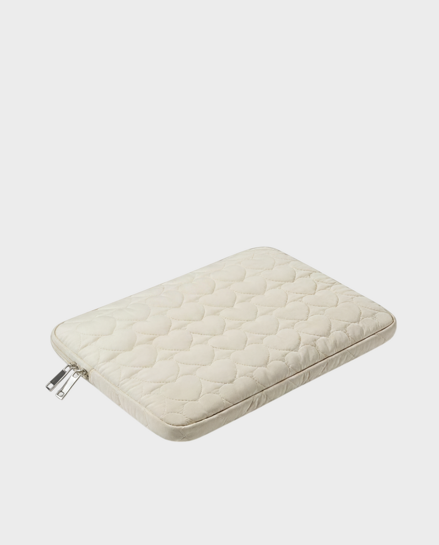 Alba – Cream Hearts – iPad & Tablet Sleeve