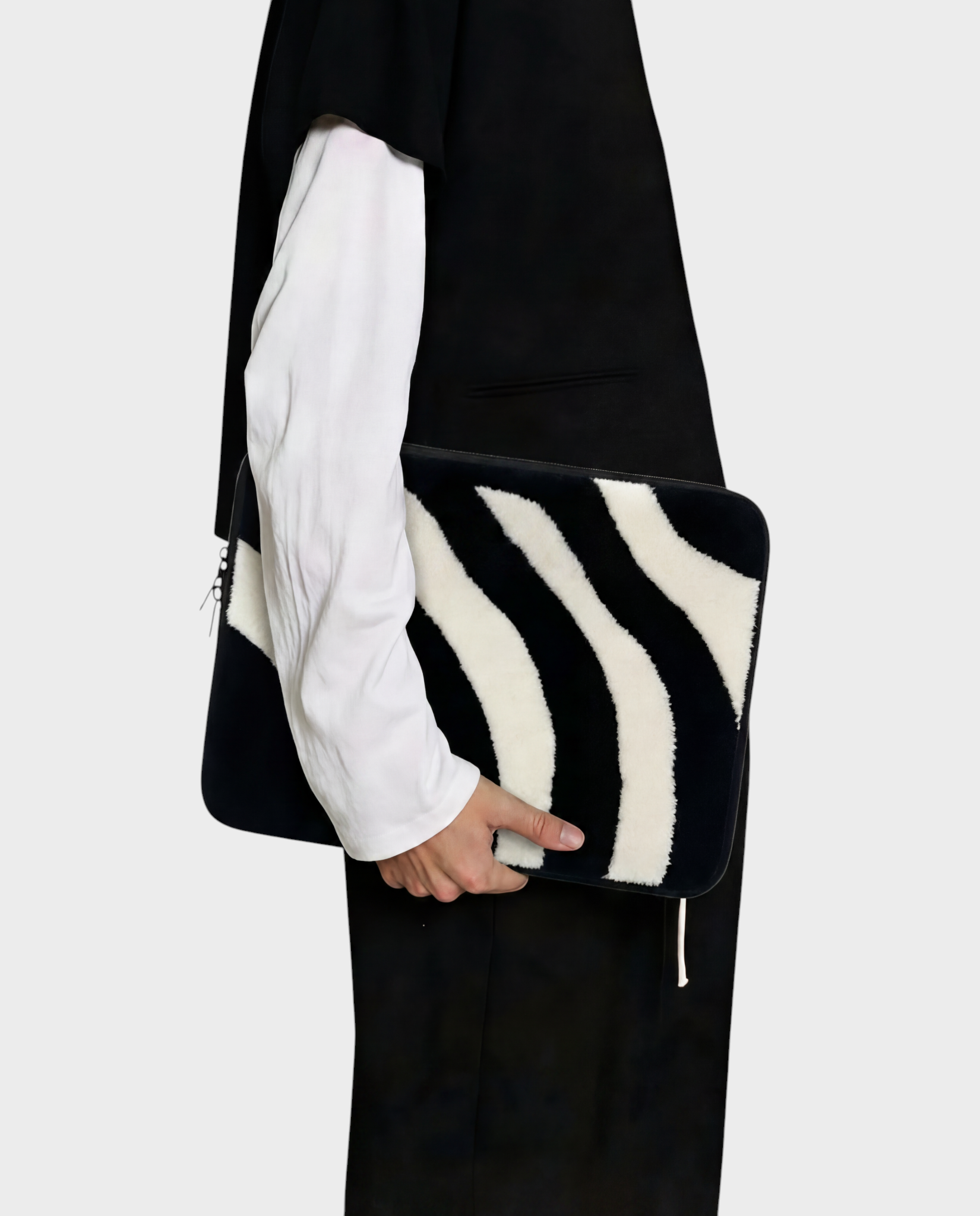 Image of Ivory laptop sleeve 15-16 inch zebra black ivory – Komye (view 1)