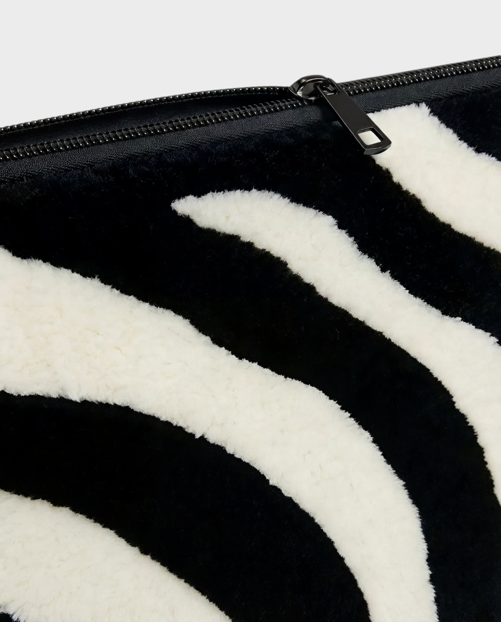 Image of Ivory iPad & tablet sleeve zebra black ivory – Komye (view 2)