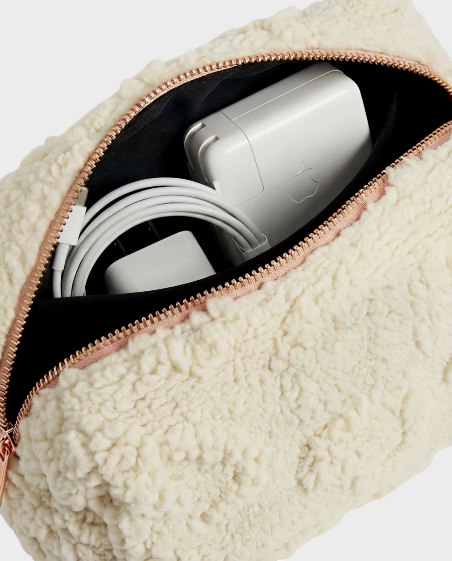 Margo – Cream Heart Textured – Mini Charger Pouch