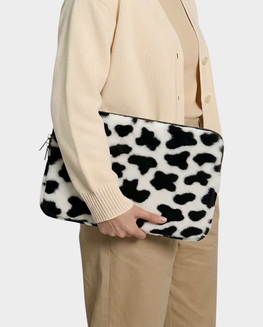 Milky – Black Cow-Inspired – Laptop Sleeve 15" & 16"