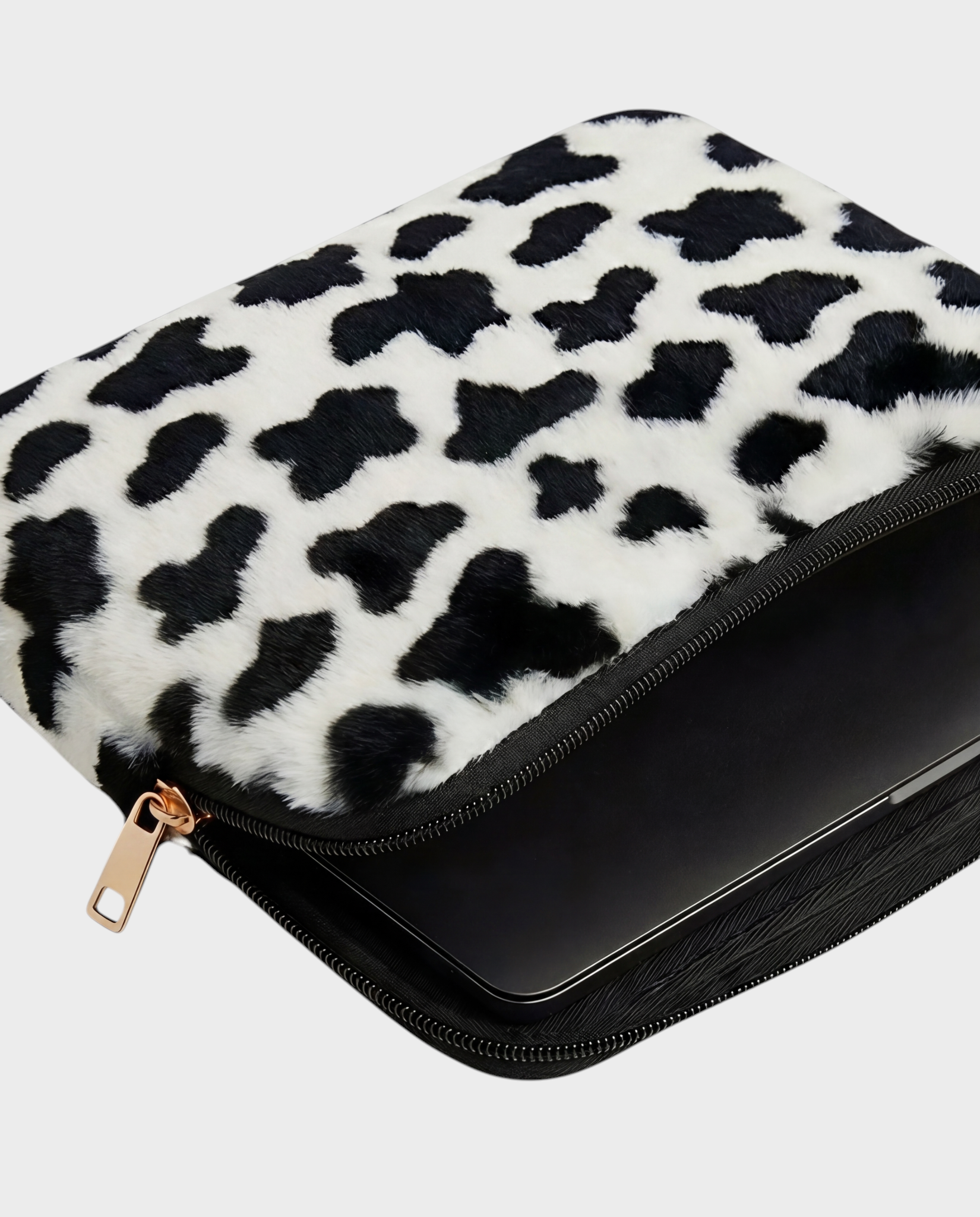 Image of Milky laptop sleeve 15-16 inch black and white cow – Komye (view 5)