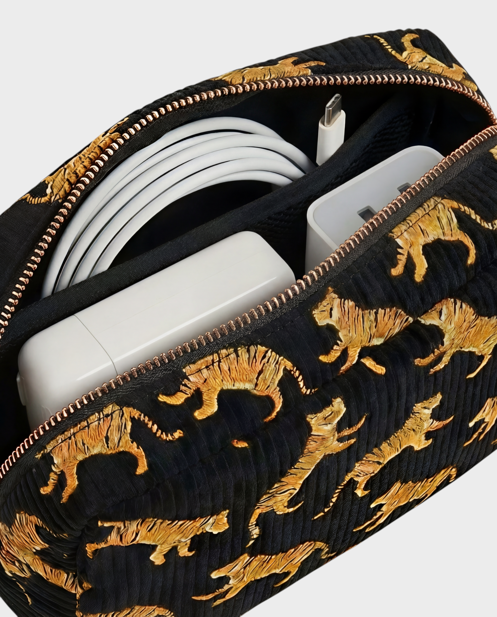Image of Royal mini charger sleeve pouch – Komye (view 1)