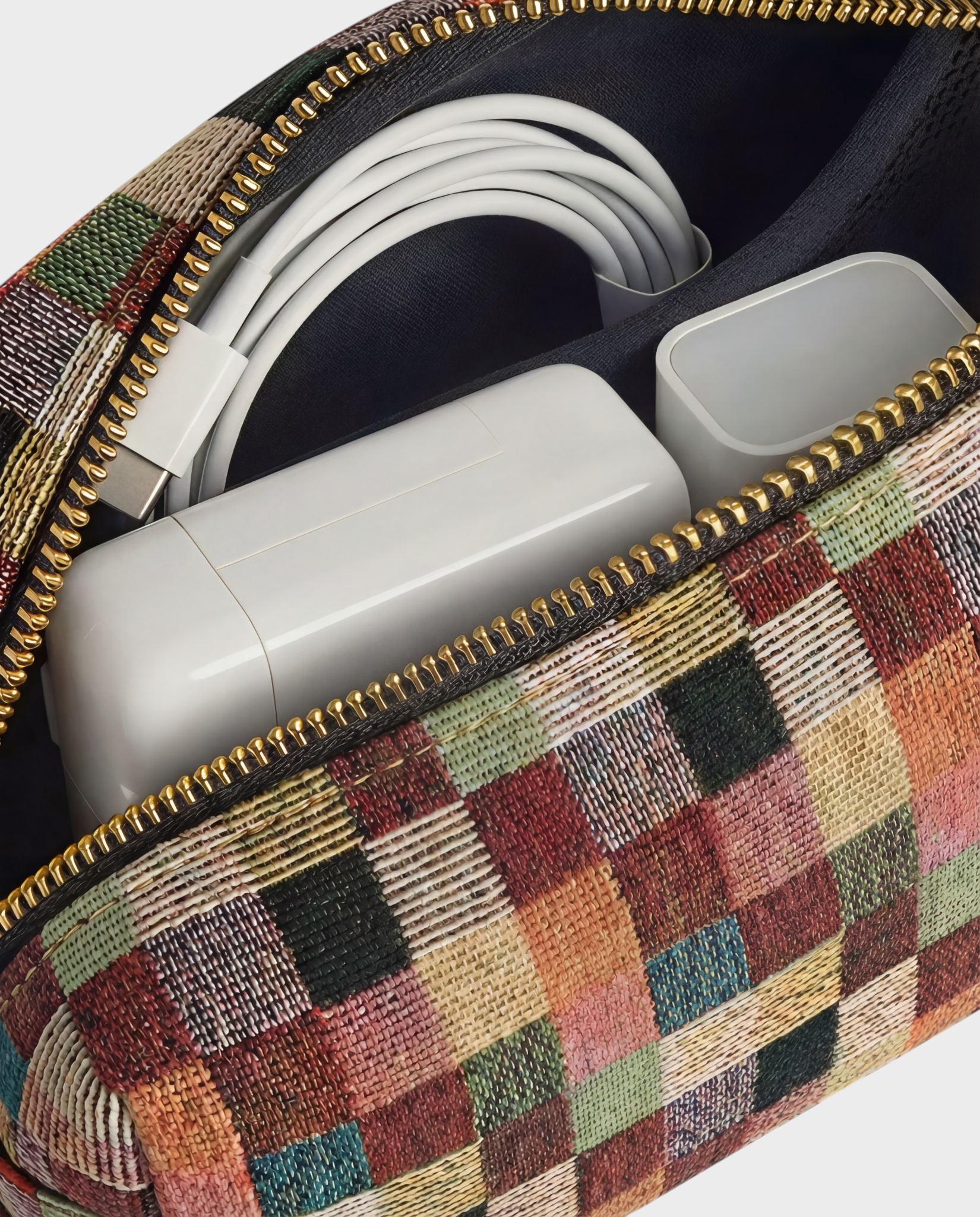 Image of Tapestry charger sleeve pouch – Komye (view 1)
