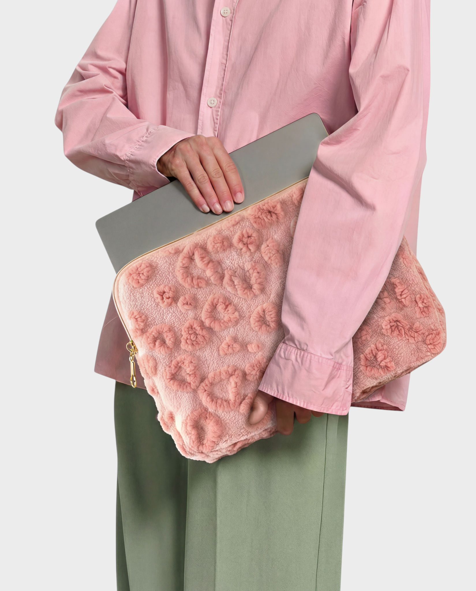 Image of Velvet laptop sleeve 15-16 inch blush pink – Komye (view 1)