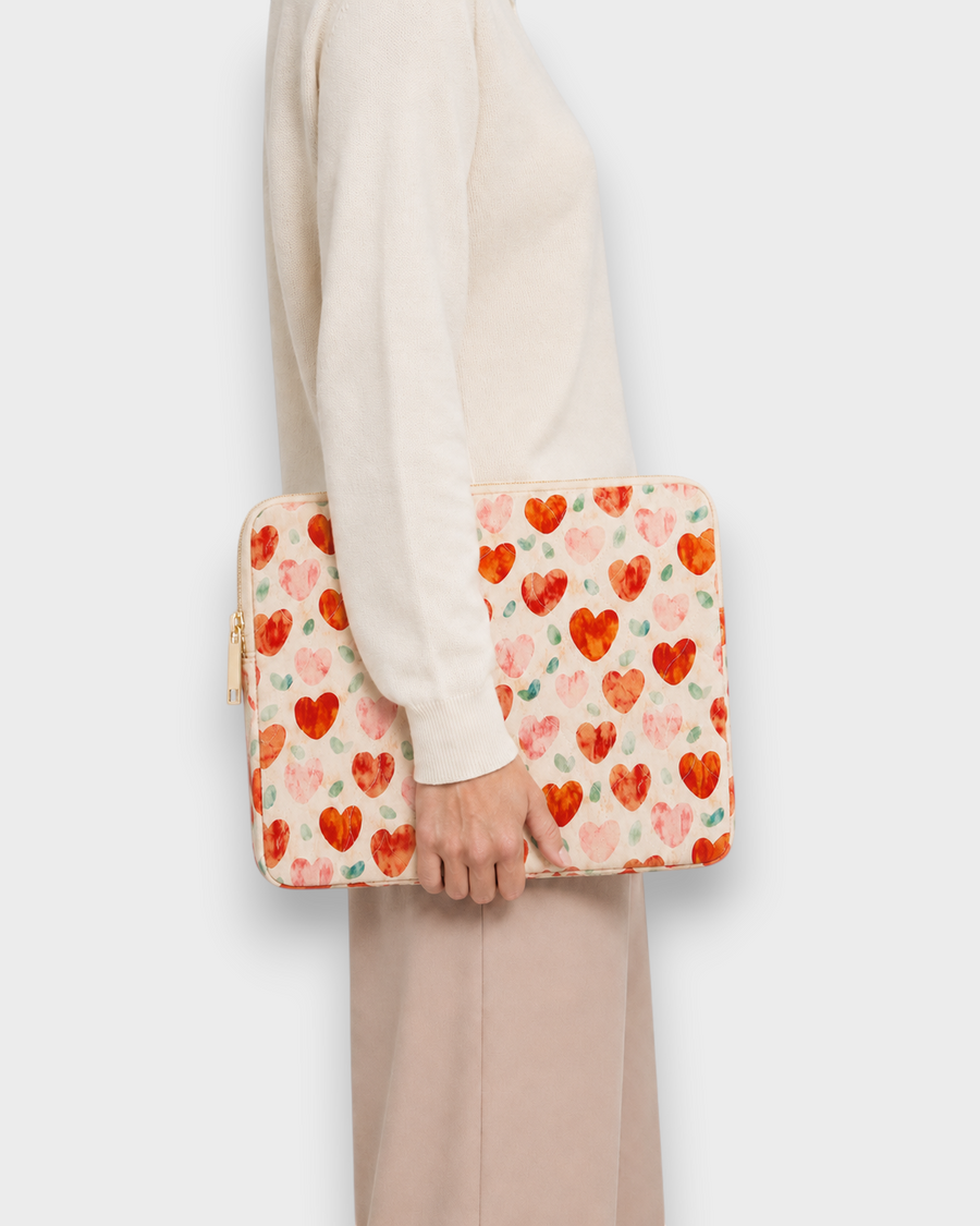 Cherie – Cream Heart – Laptop Sleeve 15" & 16"
