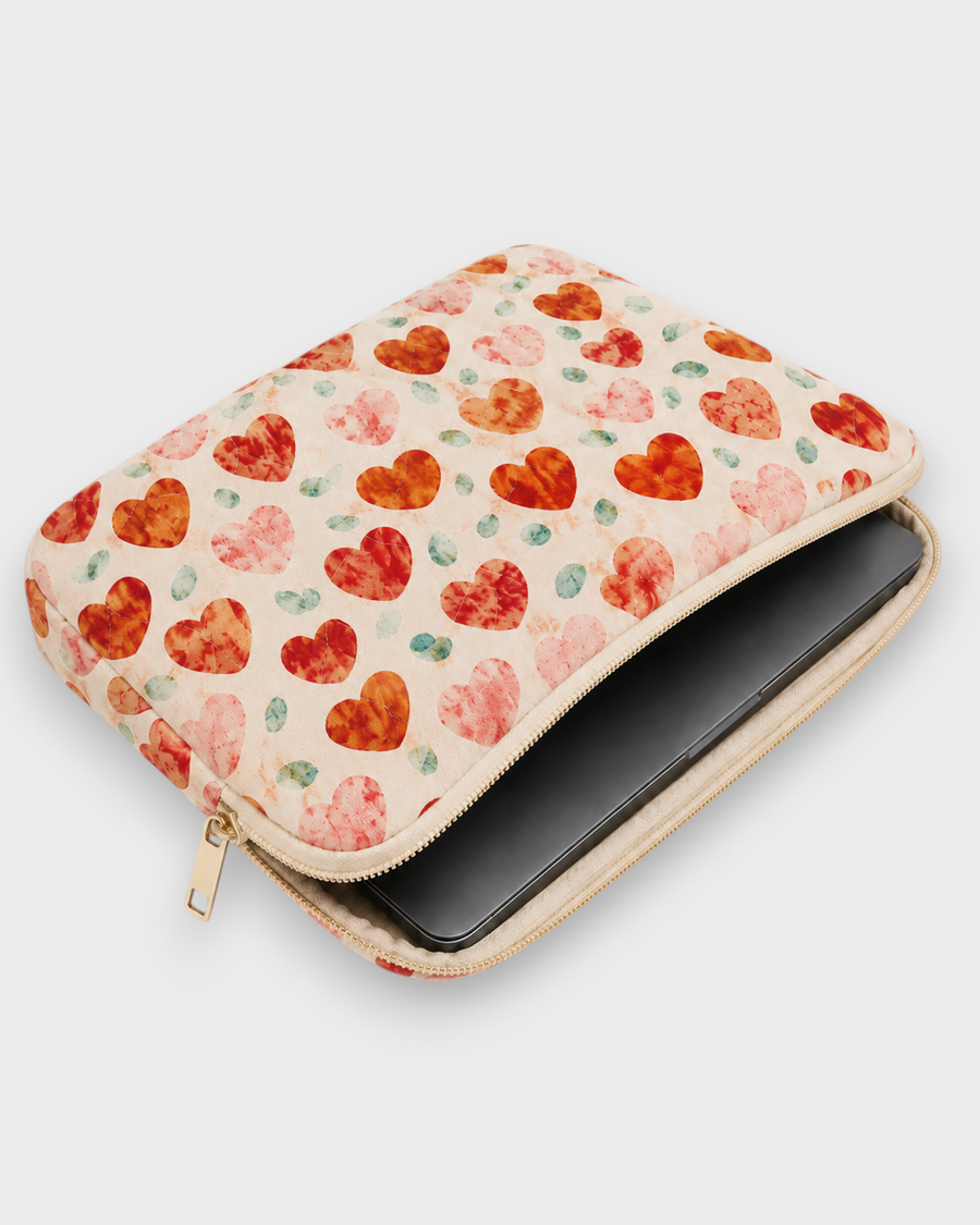 Cherie – Cream Heart – Laptop Sleeve 15" & 16"