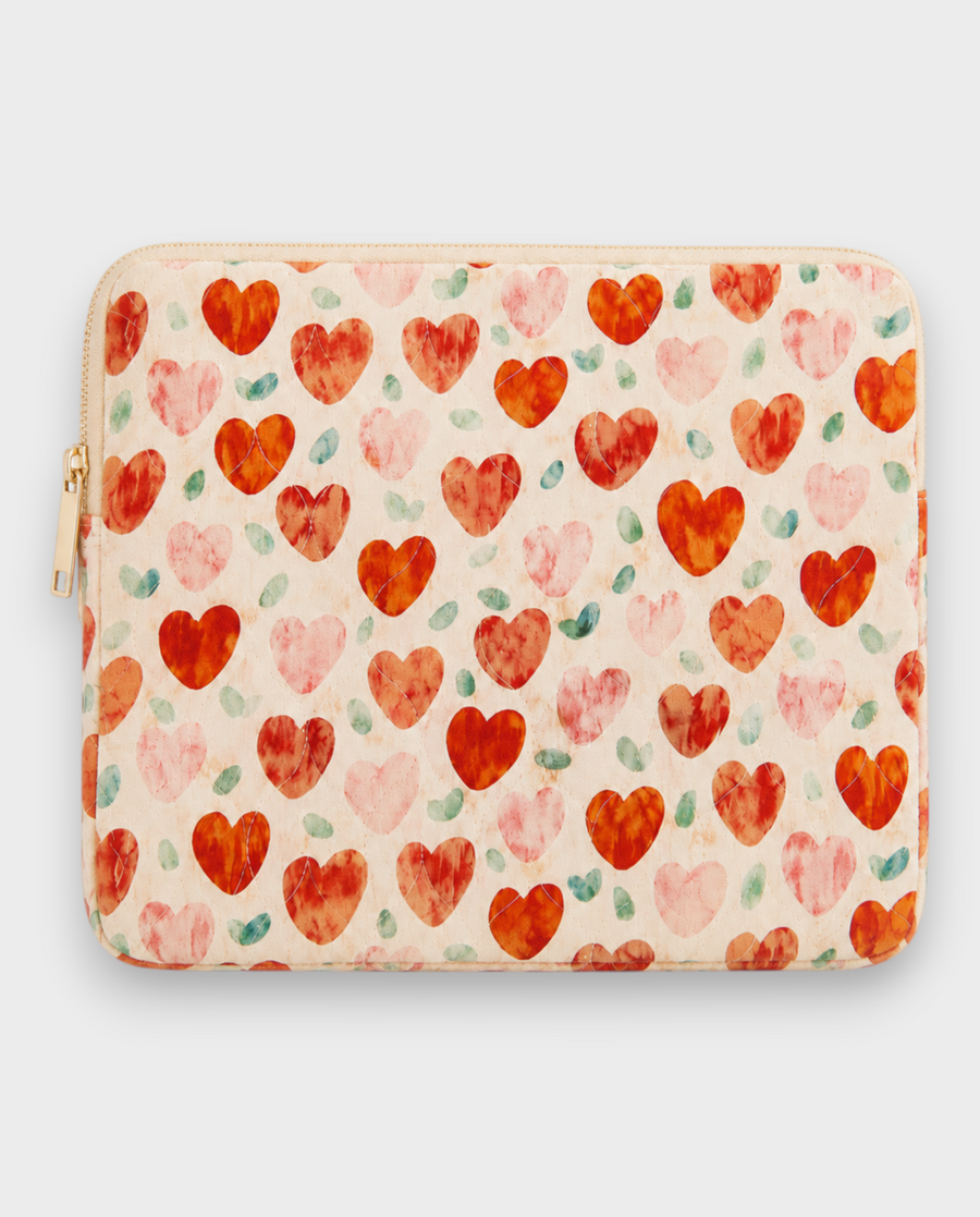 Cherie – Cream Heart – Laptop Sleeve 15" & 16"