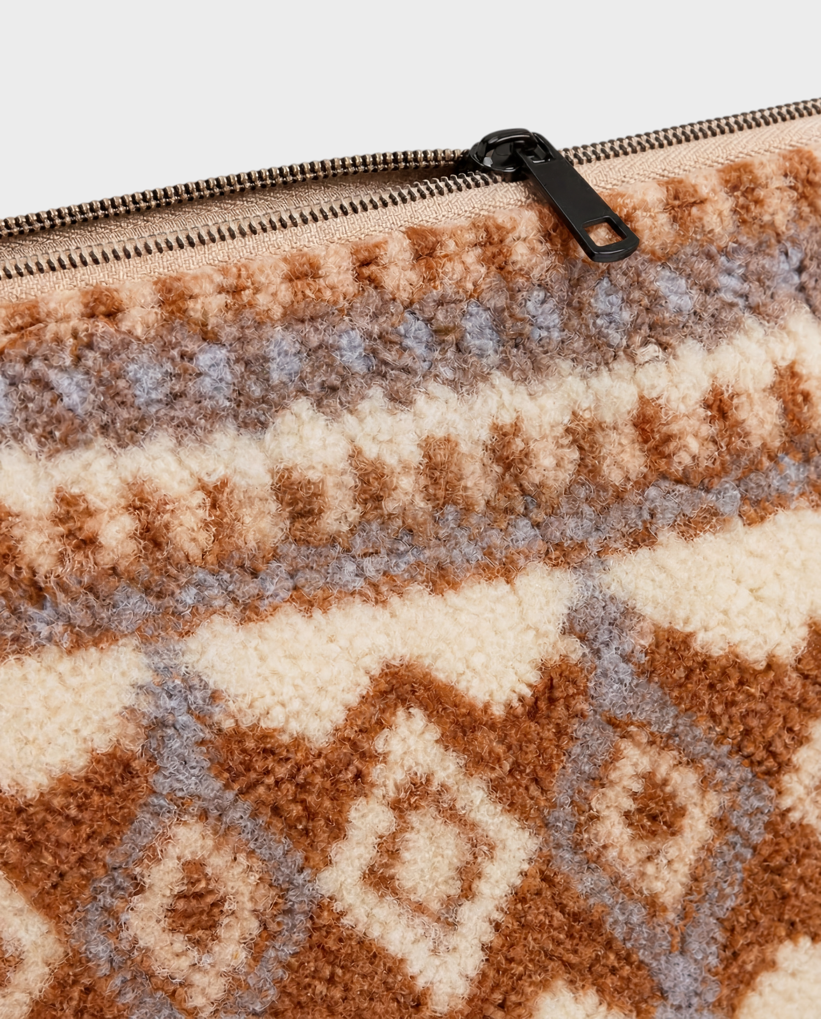 Image of Mesa iPad & tablet sleeve sand – Komye (view 2)