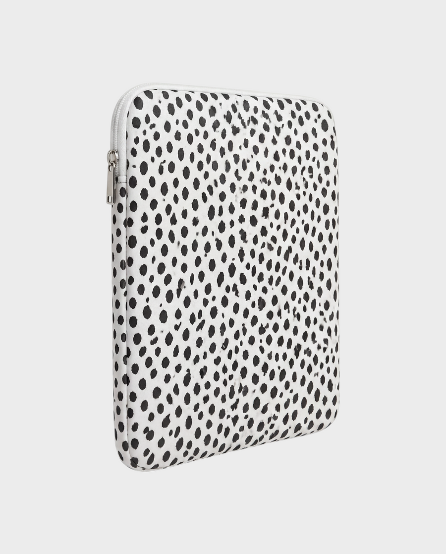 Mira – White Spotted – iPad & Tablet Sleeve